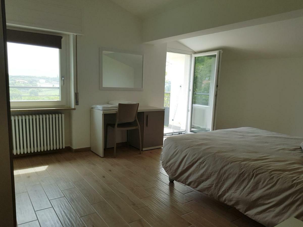 Poggio Di Pastrengo Appartement Buitenkant foto